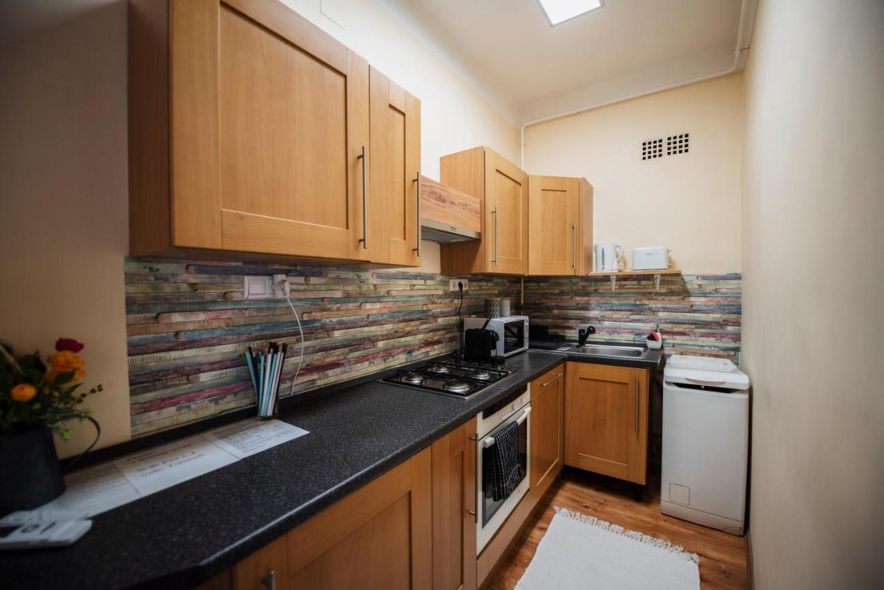 Heart of Pécs apartman free parking Extérieur photo
