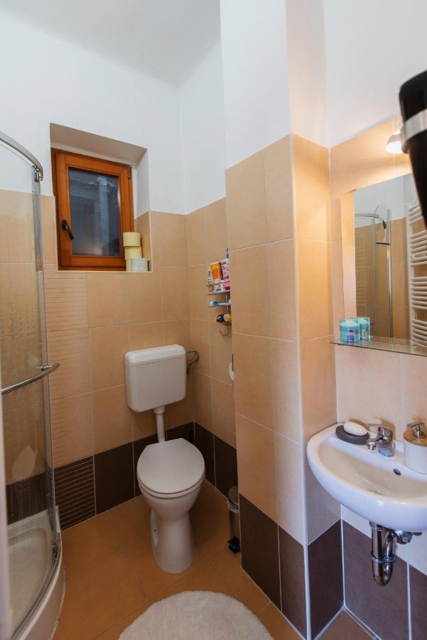 Heart of Pécs apartman free parking Extérieur photo