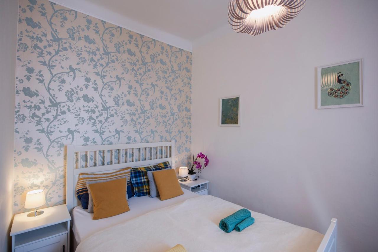 Heart of Pécs apartman free parking Extérieur photo