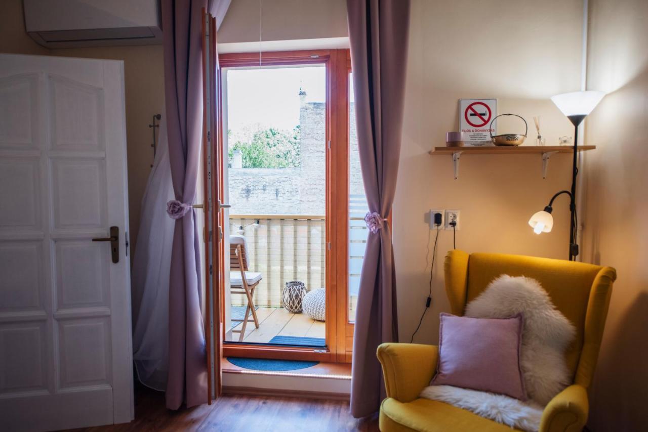 Heart of Pécs apartman free parking Extérieur photo